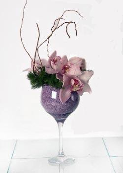  Balgat online iek siparii vermek  cam ierisinde 3 adet kandil orkide