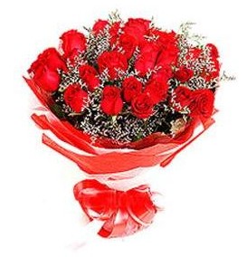  Balgat Ankara kaliteli taze ve ucuz çiçekler  12 adet kırmızı güllerden görsel buket