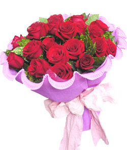 12 adet kırmızı gülden görsel buket  Ankara Balgat online internetten çiçek siparişi 