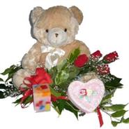  Balgat online çiçek siparişi vermek  4 adet gül , oyuncak , mum ve kutu çikolata
