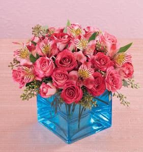  Balgat online çiçek siparişi vermek  13 adet kirmizi gül ve cam yada mika vazo