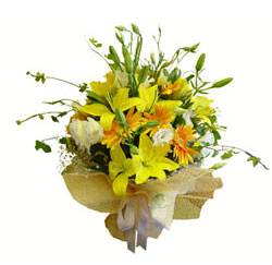  Ankara İnternetten çiçek siparişi  2 dal kazablanka ve kir çiçekleri