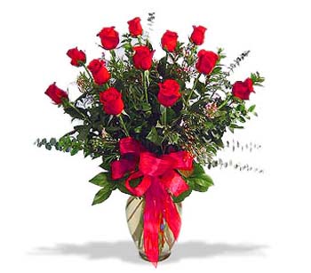 çiçek siparisi 11 adet kirmizi gül cam vazo  Balgat online çiçek siparişi vermek 