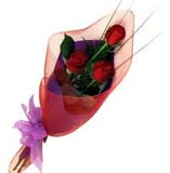 Çiçek satisi buket içende 3 gül çiçegi  Balgat online çiçek siparişi vermek 