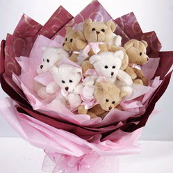 11 adet hediye ayicik teddy demeti  Ankara Balgat online internetten çiçek siparişi 