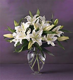  balgat çiçek siparişi Ankara çiçek yolla  4 dal cazablanca vazo çiçeği
