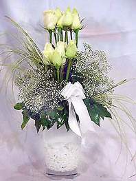  Balgat online çiçek siparişi vermek  9 adet vazoda beyaz gül - sevdiklerinize çiçek seçimi