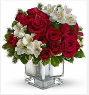 11 adet kırmızı gül ve beyaz kır çiçekleri  Balgat Ankara çiçek online çiçek siparişi 