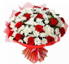 11 adet kırmızı gül ve 1 demet krizantem  Balgat Ankara kaliteli taze ve ucuz çiçekler 