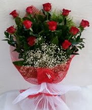 11 adet kırmızı gülden görsel çiçek  çiçek satışı ankara balgat çiçekçi 