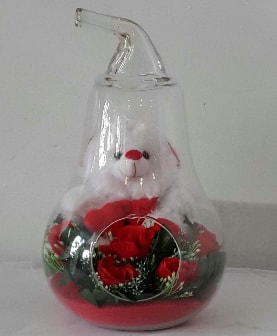 Orta boy cam armut Ayıcık ve yapay güller  Balgat Ankara çiçek gönderme 