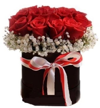 Siyah kutuda 23 adet kırmızı gül tanzimi  Ankara İnternetten çiçek siparişi 